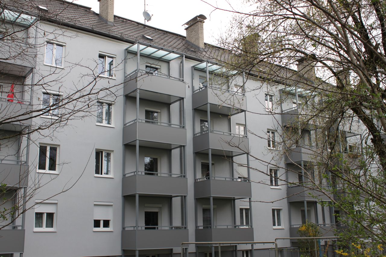 Picture3 –  Refurbished buildings  at Kuenburggasse
